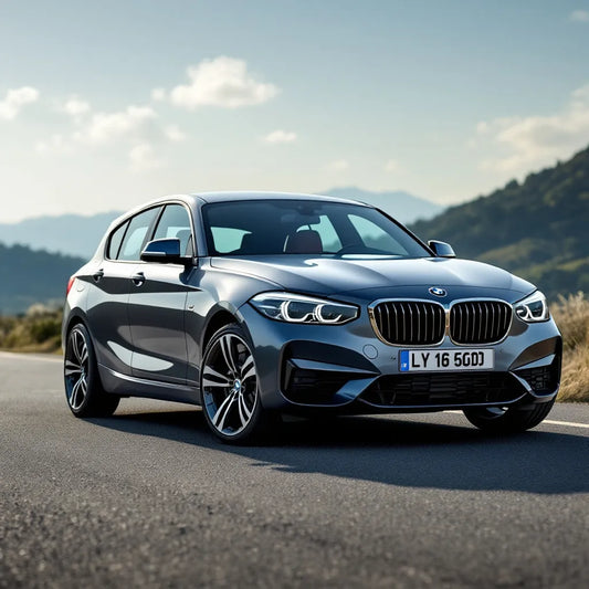 BMW Série 1 (F20) sur route pittoresque