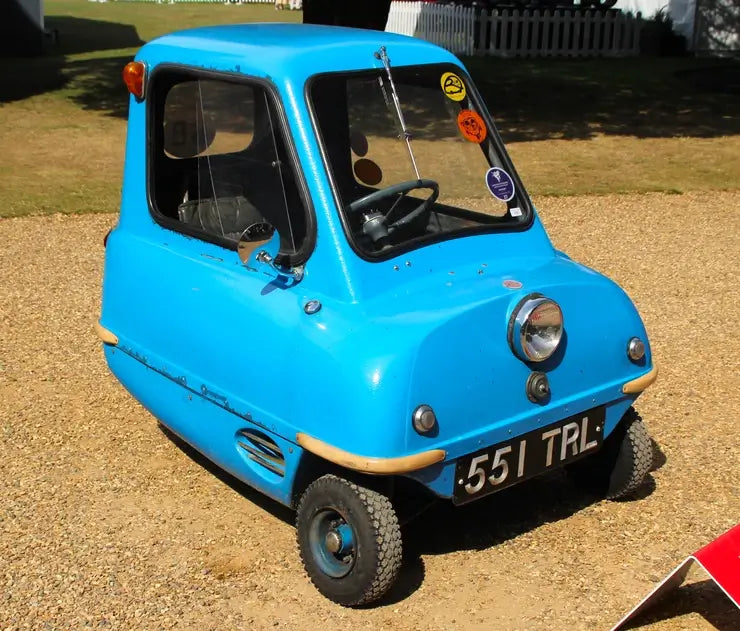 Peel P50 : Histoire, caractéristiques et héritage de la plus petite voiture du monde