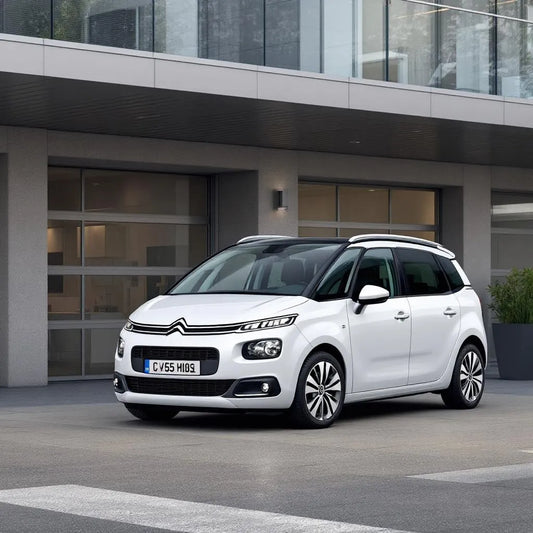 Citroën C3 Picasso Essence 1.4 VTi 95ch garée en ville