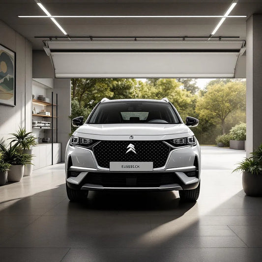 DS 7 Crossback PureTech 180ch dans un garage