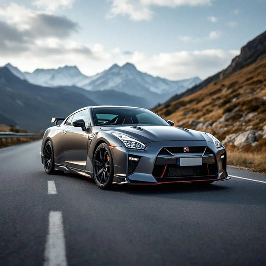 Nissan GT-R R35 sur route de montagne