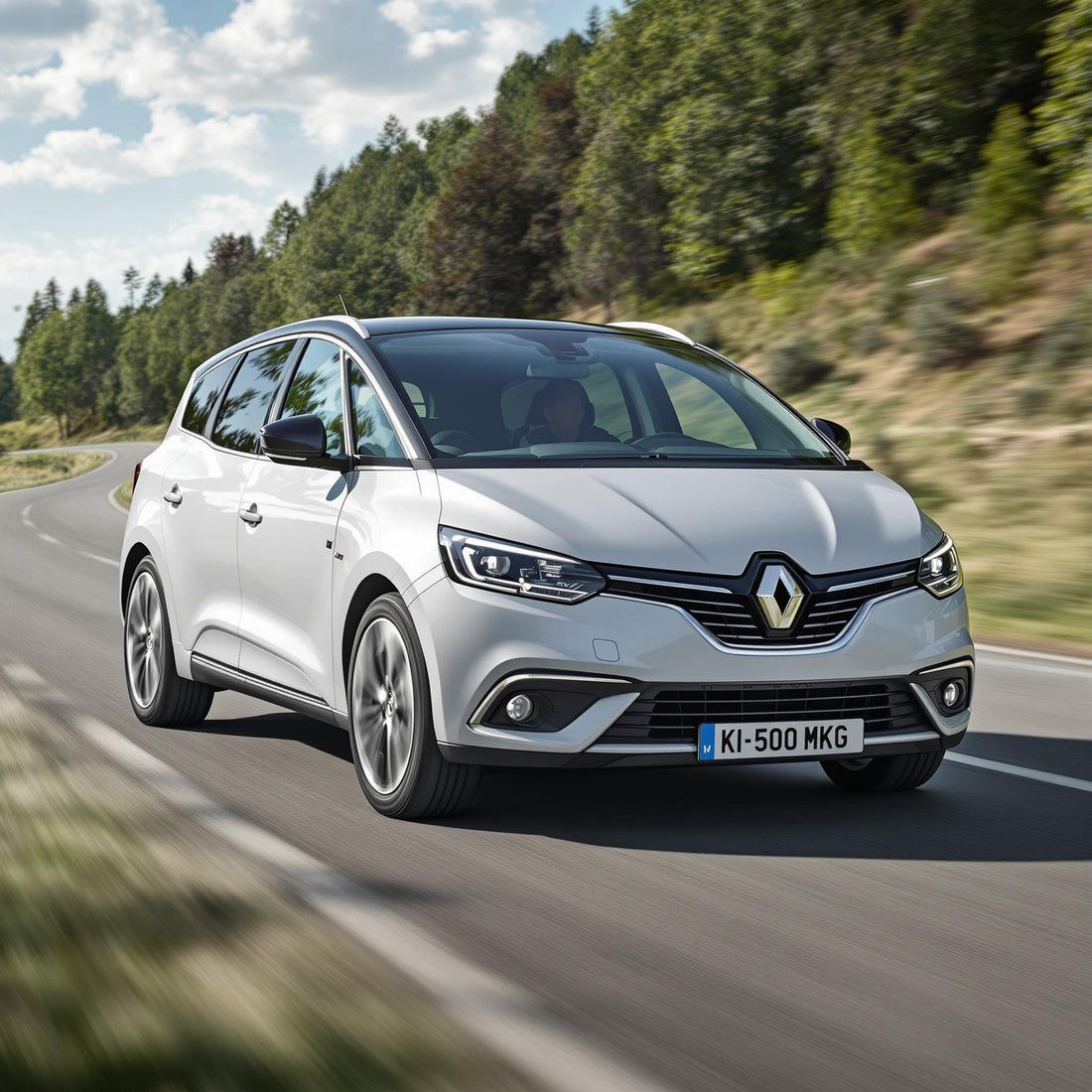 Renault Scénic IV sur route